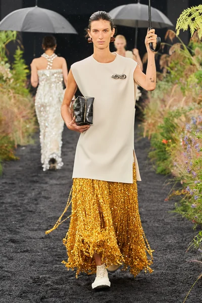Look 72